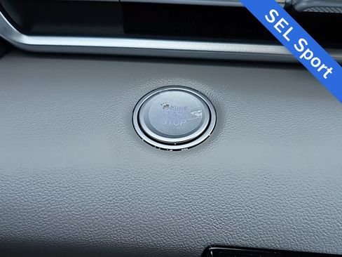 Used 2025 Hyundai Elantra Sport FWD image 24