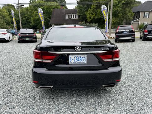 Used 2013 Lexus LS 460 w/ Comfort Pkg RWD image 4