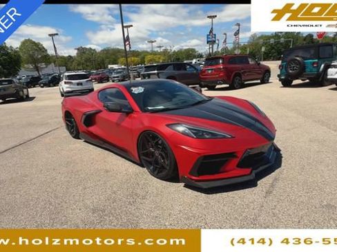 Used 2022 Chevrolet Corvette Stingray Premium Cpe w/ Z51 Performance Package RWD image 2
