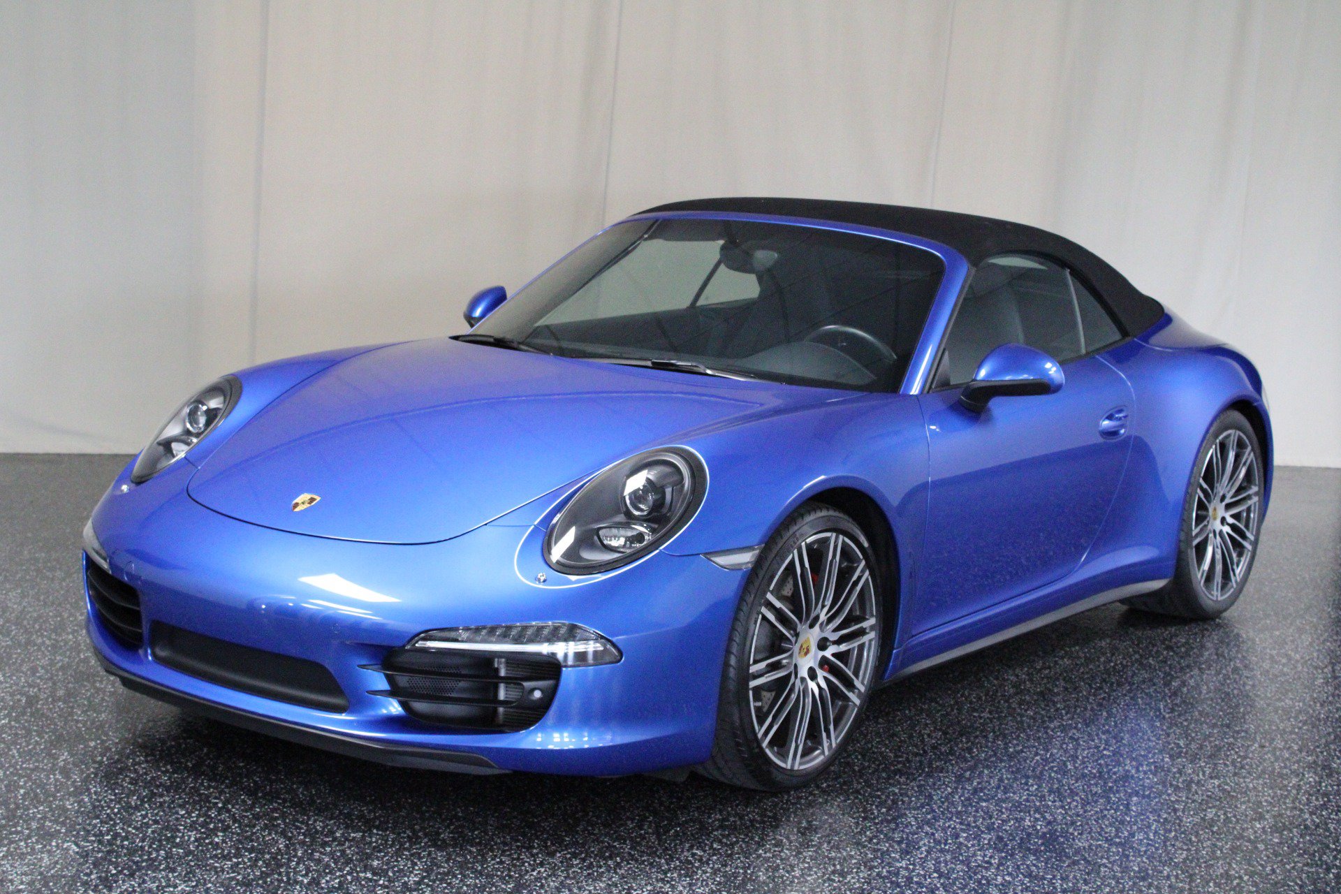 Used 2016 Porsche 911 Carrera 4S AWD/4WD image 2