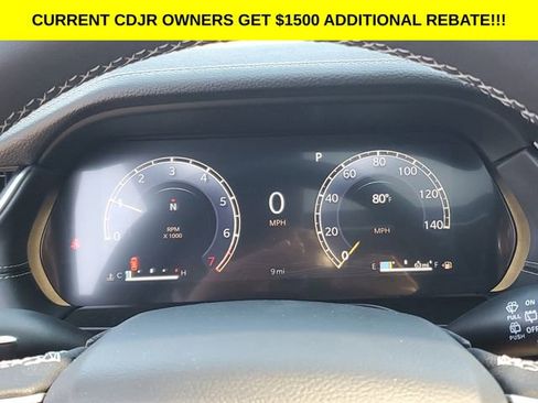 New 2025 Jeep Grand Cherokee Limited w/ Luxury Tech Group II image 9