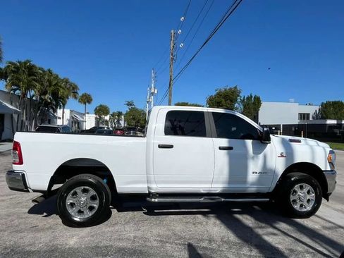 Used 2024 RAM 2500 Big Horn w/ Off Road Package AWD/4WD image 4