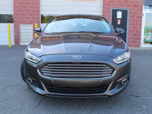Used 2016 Ford Fusion SE w/ Equipment Group 202A FWD image 8