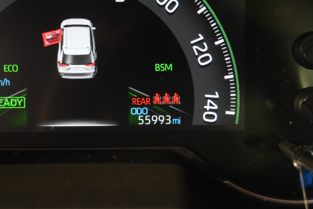 Used 2021 Toyota RAV4 Limited AWD/4WD image 26