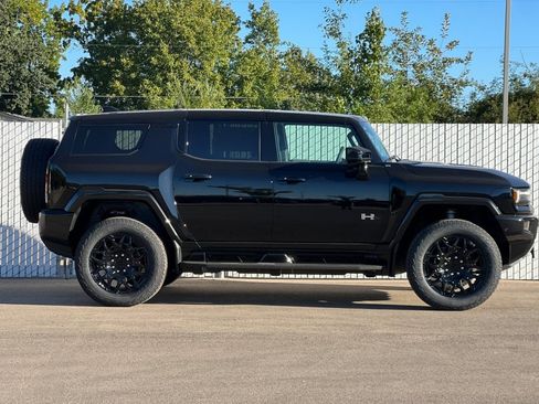New 2025 GMC Hummer EV 2X image 3