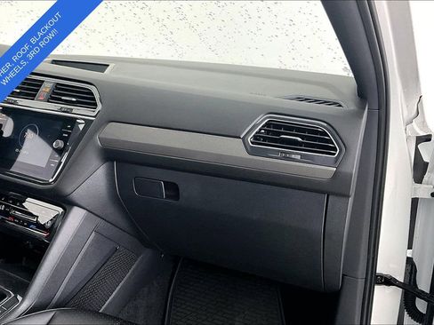 Used 2024 Volkswagen Tiguan SE R-Line FWD image 20