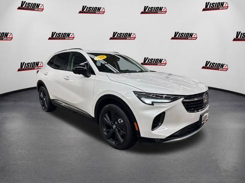 Used 2023 Buick Envision Essence w/ Technology Package I image 3