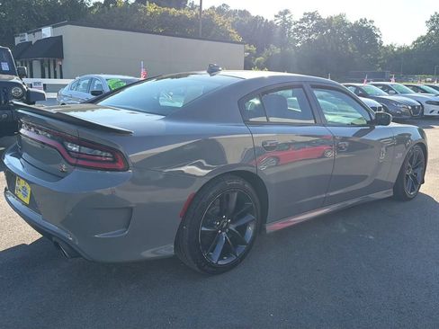 Used 2019 Dodge Charger Scat Pack RWD image 7