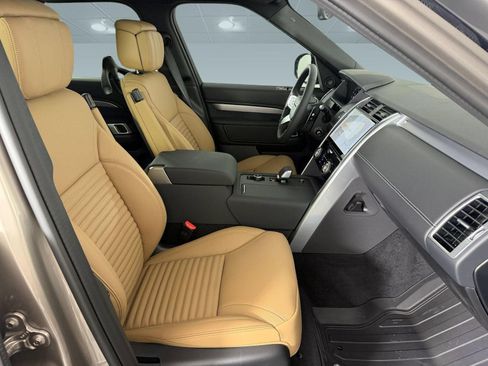 New 2026 Land Rover Discovery Dynamic SE AWD/4WD image 22