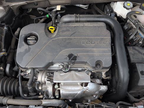 Used 2024 Chevrolet Malibu LT FWD image 38