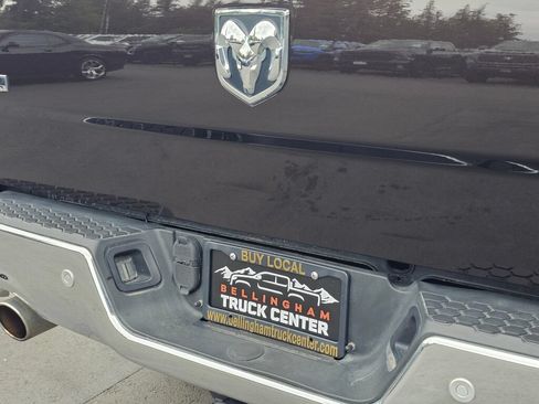 Used 2017 RAM 1500 Laramie w/ Convenience Group AWD/4WD image 14