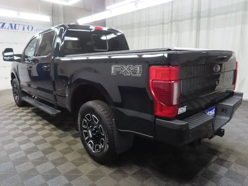 Used 2022 Ford F250 Lariat w/ Black Appearance Pkg AWD/4WD image 6
