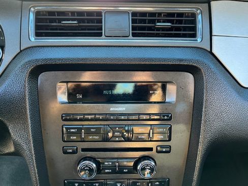 Used 2013 Ford Mustang GT Premium w/ Comfort Pkg image 16