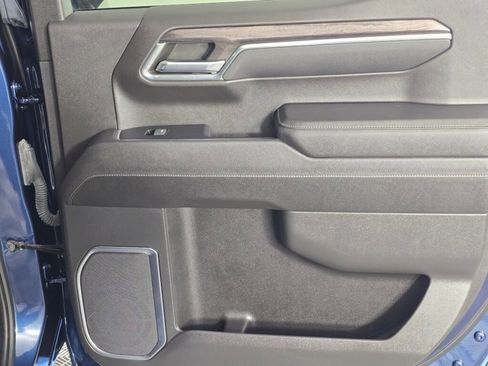 Used 2023 Chevrolet Silverado 1500 LTZ image 44