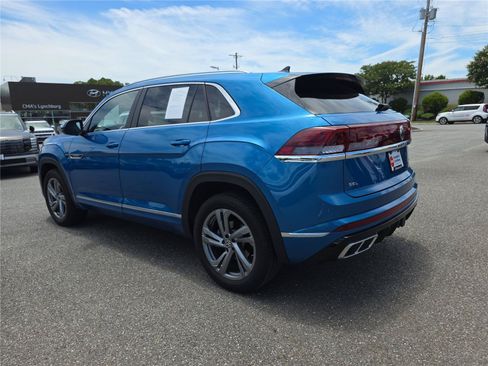 Used 2024 Volkswagen Atlas Cross Sport SEL R-Line AWD/4WD image 7