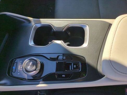 Used 2024 Lexus RZ 300e Premium w/ Accessory Package (Z1) image 22