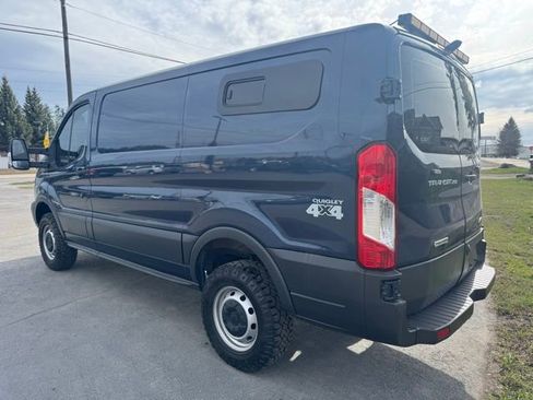 Used 2018 Ford Transit 250 130 Low Roof RWD image 6