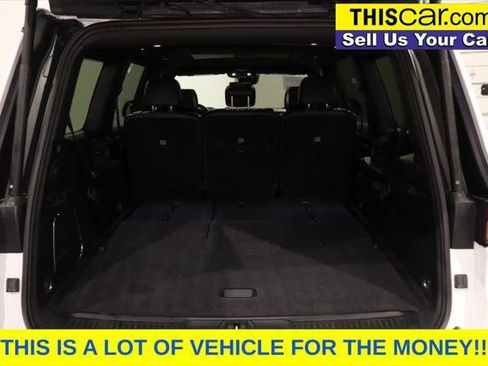 Used 2023 Jeep Wagoneer 4WD w/ Premium Group I image 13