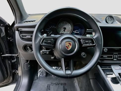 Certified 2023 Porsche Macan S AWD/4WD image 12