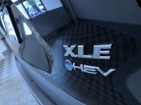 Certified 2025 Toyota RAV4 XLE AWD/4WD image 15