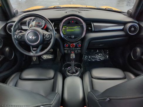 Used 2015 MINI Cooper S image 29