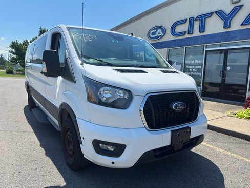 Used 2025 Ford Transit 350 XLT RWD image 2