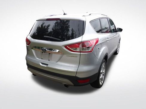Used 2015 Ford Escape Titanium w/ Equipment Group 301A FWD image 16