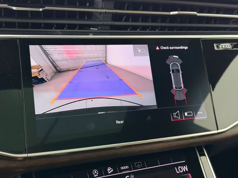 New 2026 Audi Q8 Premium image 27