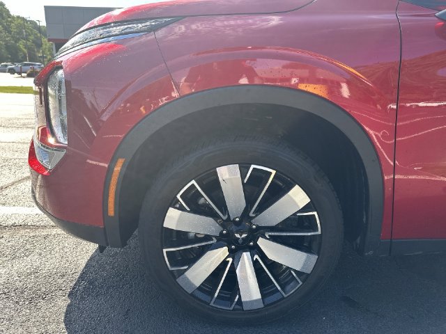 Used 2025 Mitsubishi Outlander SE AWD/4WD image 27
