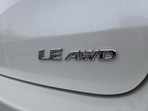 Used 2015 Toyota Highlander Plus image 11