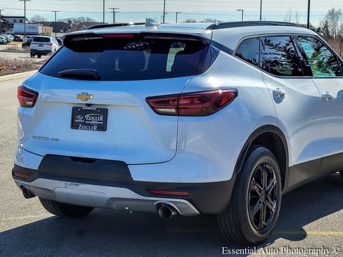 Used 2023 Chevrolet Blazer LT image 6