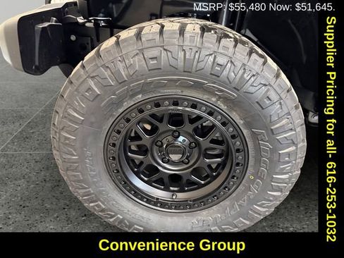 New 2025 Jeep Gladiator Sport image 5