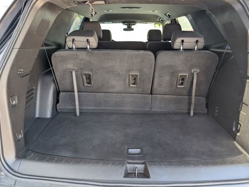 Used 2023 Chevrolet Traverse LT AWD/4WD image 29