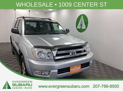 Used 2005 Toyota 4Runner SR5 AWD/4WD image 1