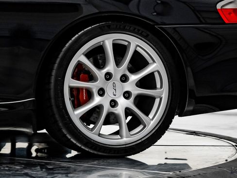 Used 2004 Porsche 911 GT3 RWD image 78