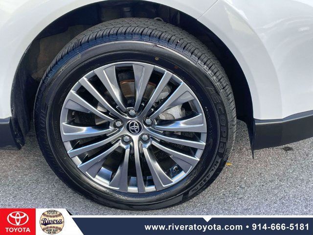 Certified 2024 Toyota Venza Limited AWD/4WD image 10
