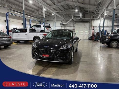 Certified 2022 Ford Escape SE w/ Convenience Package image 1