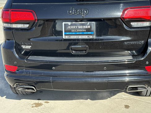 Used 2021 Jeep Grand Cherokee Limited X image 13