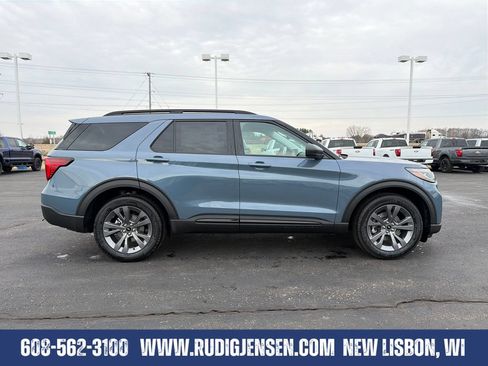New 2026 Ford Explorer Active w/ Active Comfort Package AWD/4WD image 6