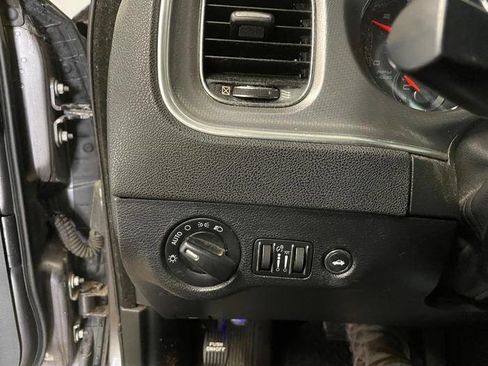 Used 2014 Dodge Charger SE image 34