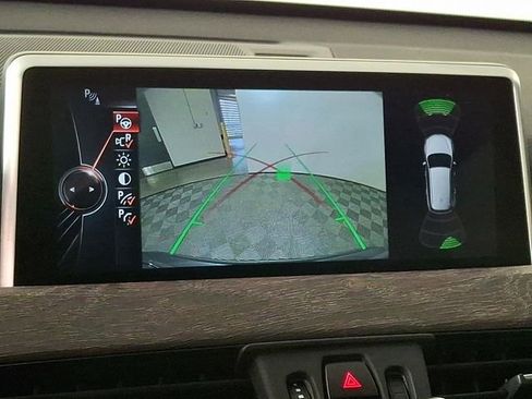 Used 2017 BMW X1 xDrive28i image 4