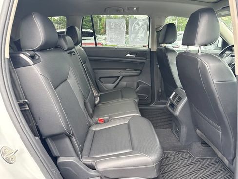 Used 2021 Volkswagen Atlas SE w/ Panoramic Sunroof Package AWD/4WD image 10