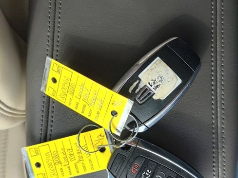 Used 2020 Lincoln MKZ Reserve image 26