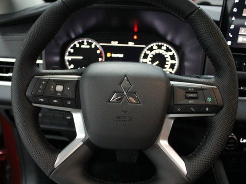 New 2026 Mitsubishi Outlander SE FWD image 8