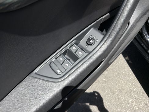 Used 2018 Audi A4 2.0T Premium w/ Convenience Package AWD/4WD image 15