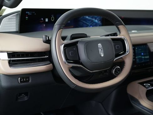 New 2026 Lincoln Navigator Black Label AWD/4WD image 11