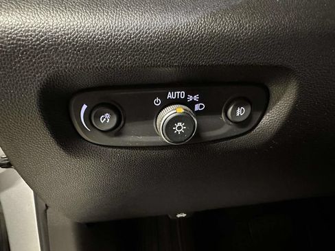 Used 2020 Chevrolet Traverse LT AWD/4WD image 21