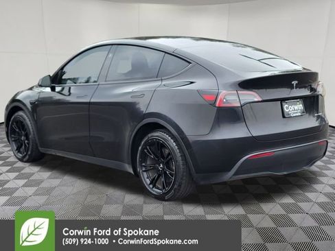 Used 2025 Tesla Model Y Long Range image 16