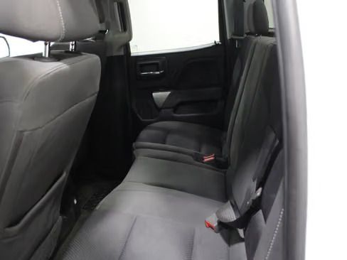 Used 2018 Chevrolet Silverado 1500 LT RWD image 4