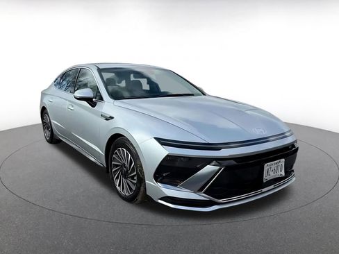 Used 2025 Hyundai Sonata SEL image 3